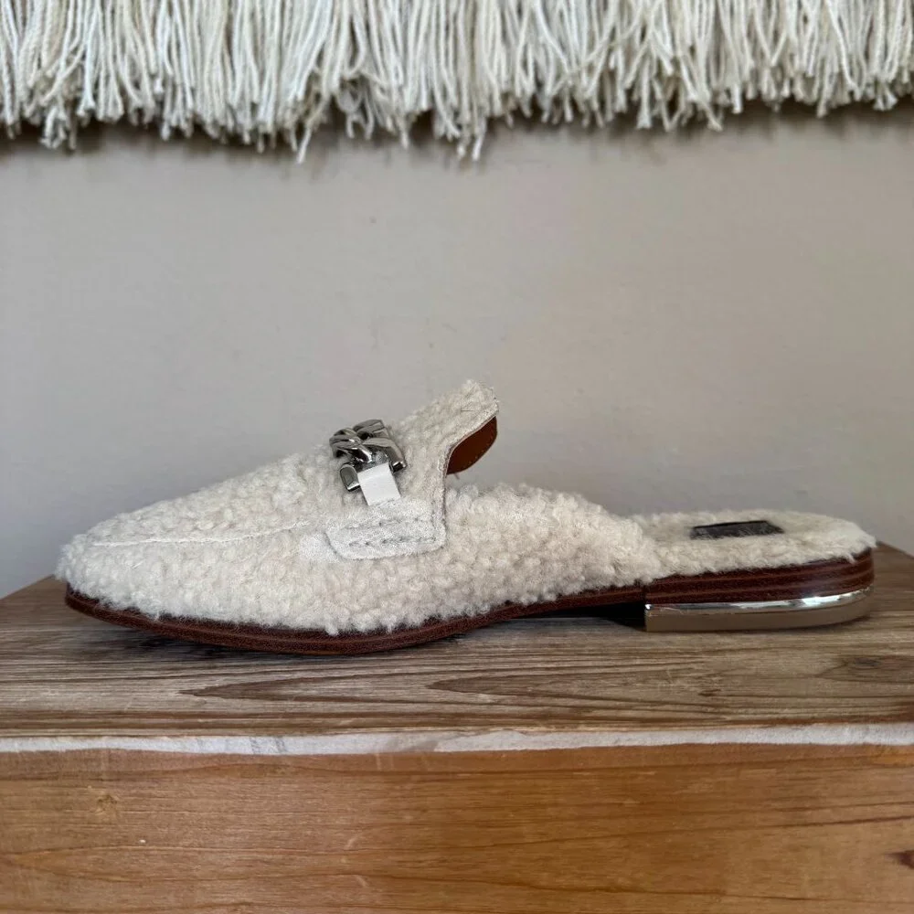 Dolce Vita Pela Cream Faux Sherpa Silver Chain Slip on Flat Loafer Mule Size 9